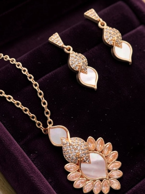 Mother of Pearl Pendant Necklace Set in Rose Gold (Anti-Tarnish)