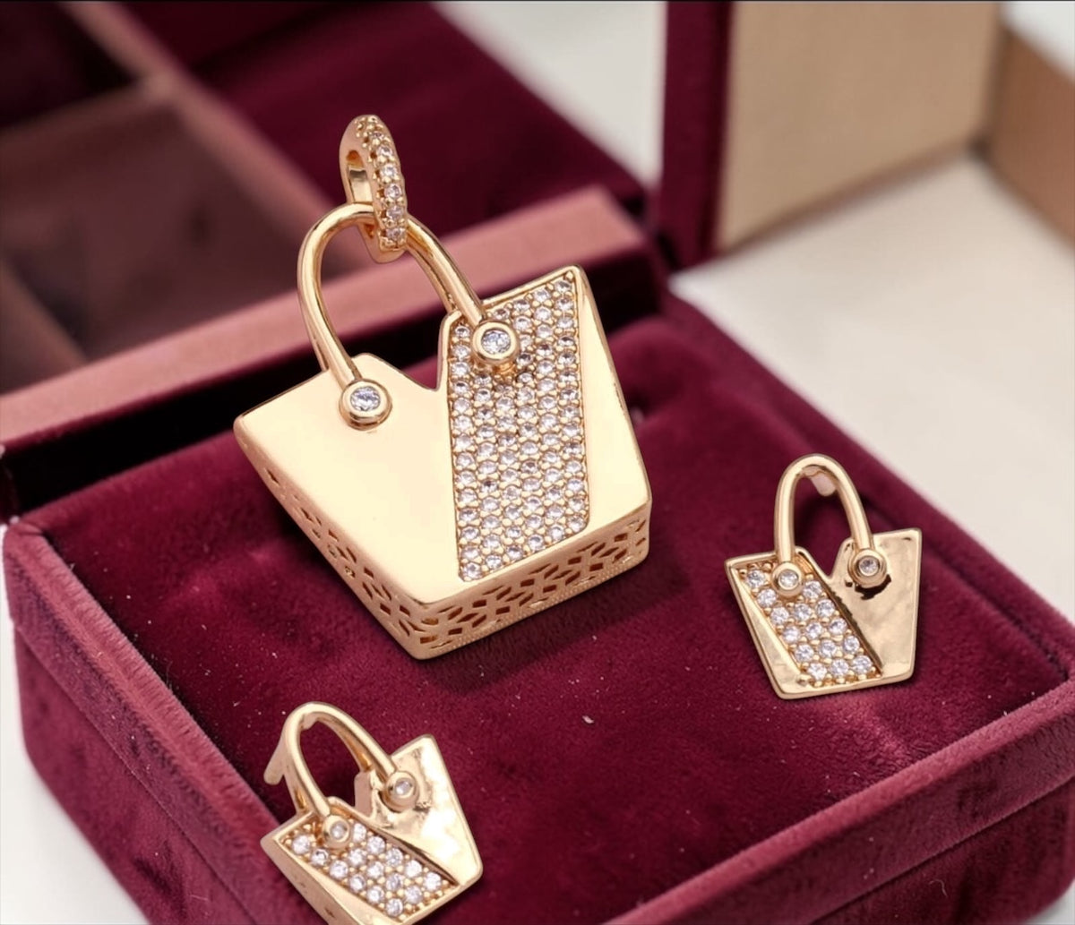 Anti-Tarnish Gold Handbag Pendant Necklace Set with CZ Detailing
