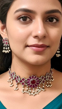 92.5 Silver Polish Floral Statement Choker Necklace with Semi-precious Stone & Pearl Drops